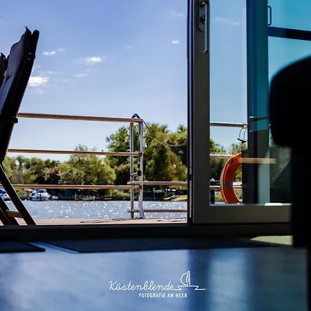 Hausboot Arielle Ribnitz-Damgarten