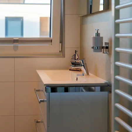 Hausboot Arielle Ribnitz-Damgarten