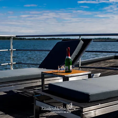 Hausboot Arielle Ribnitz-Damgarten